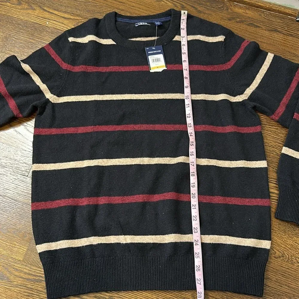 NWT Izod Crewneck Striped Sweater - Size Medium